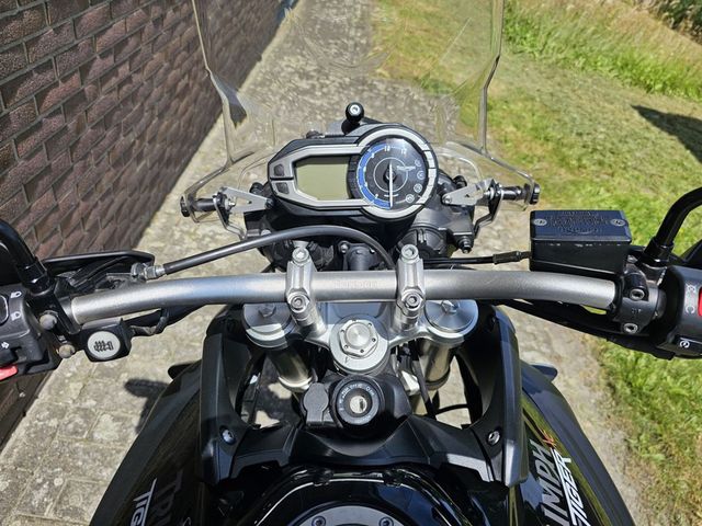 triumph - tiger-800-xc