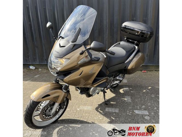 honda - nt-700-v-deauville