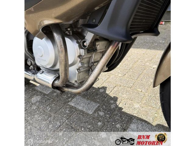 honda - nt-700-v-deauville