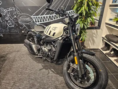 CFMOTO 450 CLC BOBBER – foto 2