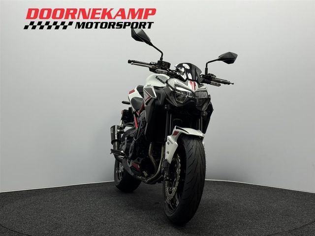 kawasaki - z900
