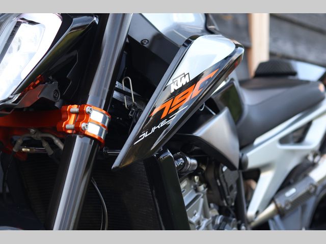 ktm - 790-duke