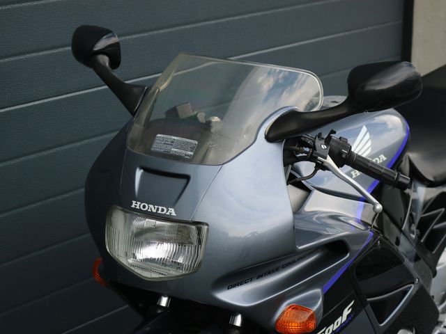 honda - cbr-600-f