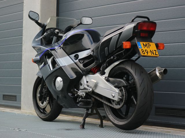 honda - cbr-600-f