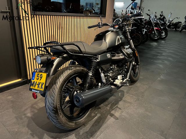 moto-guzzi - v-7-iii-stone