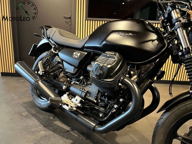 moto-guzzi - v-7-iii-stone