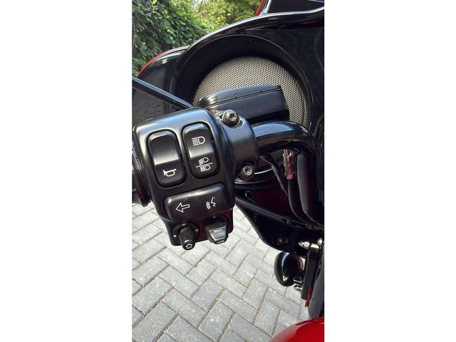 harley-davidson - street-glide-cvo-flhxse