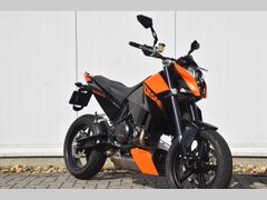 KTM 690 DUKE