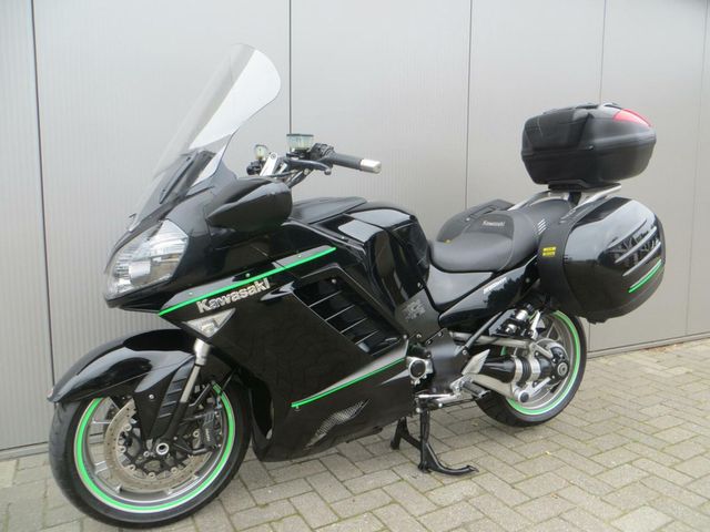kawasaki - 1400-gtr