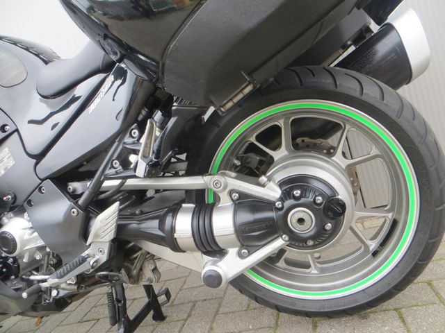 kawasaki - 1400-gtr
