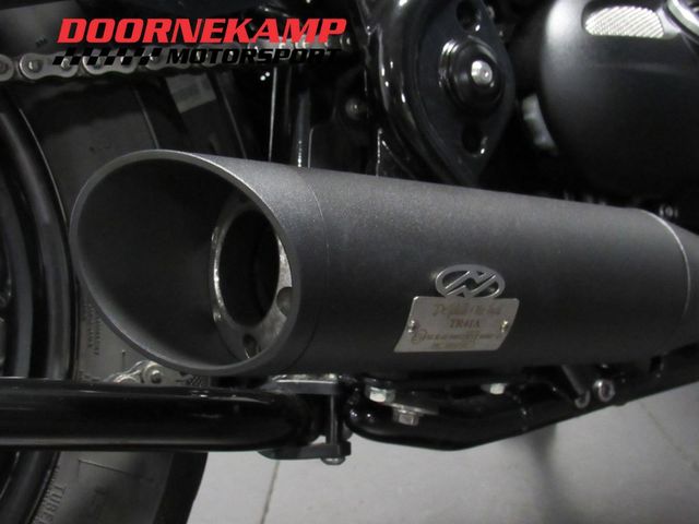 triumph - bonneville-bobber