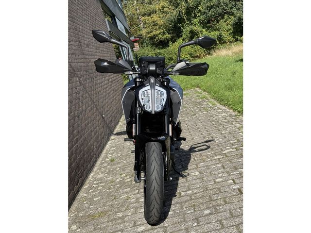 ktm - 390-duke-abs