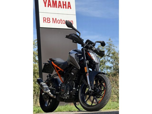 ktm - 390-duke-abs