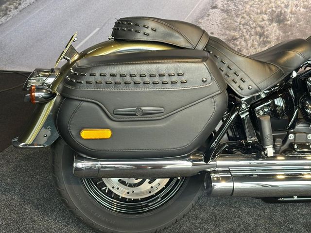 harley-davidson - heritage-softail-classic-114-flhcs
