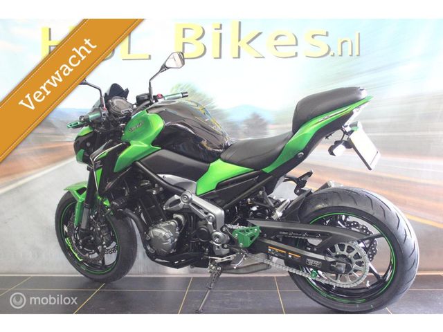 kawasaki - z900