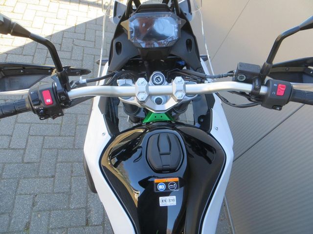 kawasaki - kle-500-se