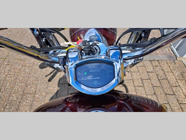 yamaha - xvs-1300-a-midnight-star