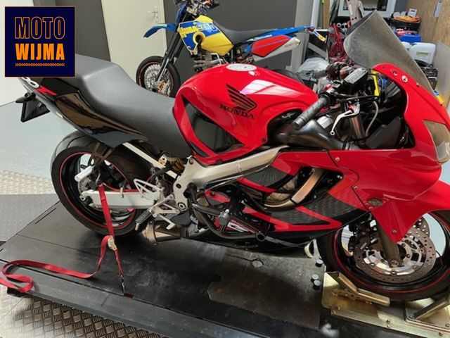 honda - cbr-600-f