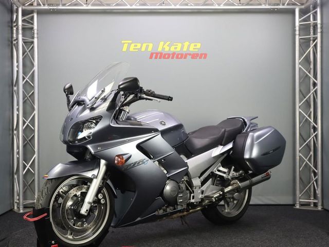 yamaha - fjr-1300