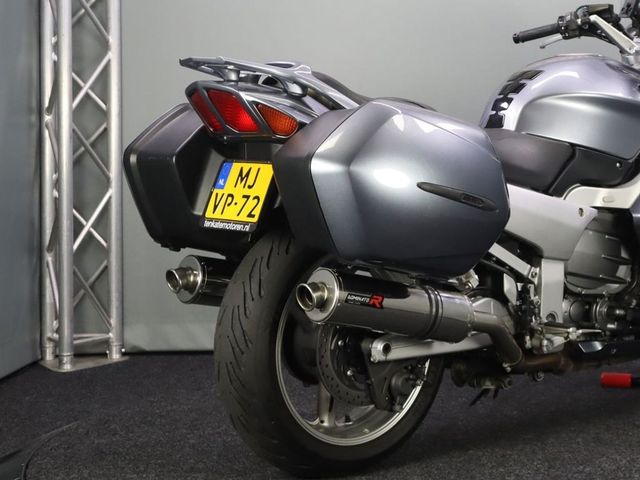 yamaha - fjr-1300