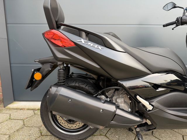 yamaha - x-max-300-iron-max