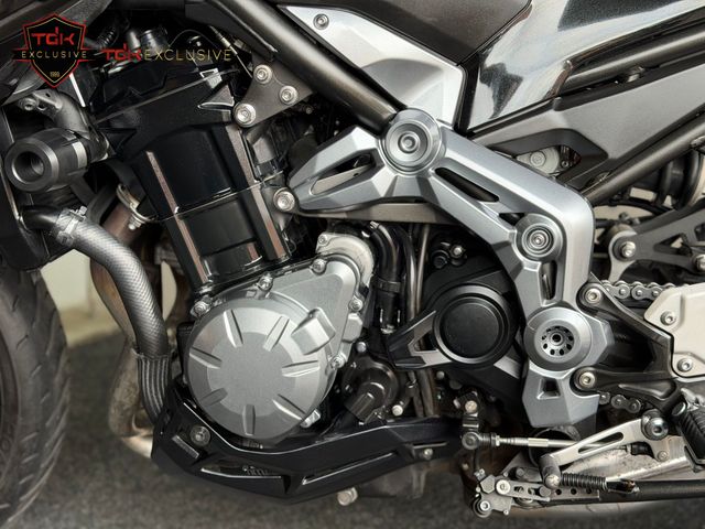 kawasaki - z900