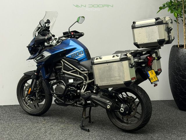 triumph - tiger-explorer-xrx