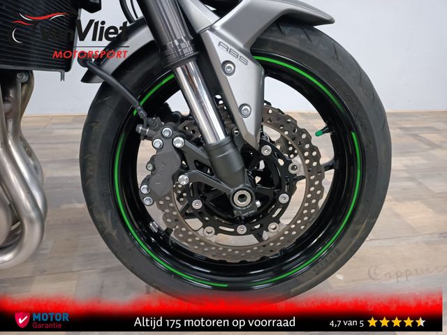 kawasaki - z900