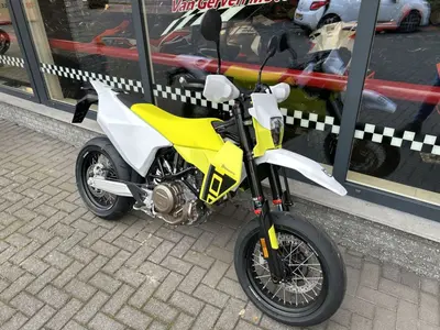 HUSQVARNA 701 SUPERMOTO – foto 2
