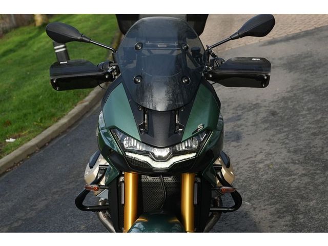 moto-guzzi - v-100-mandello-s