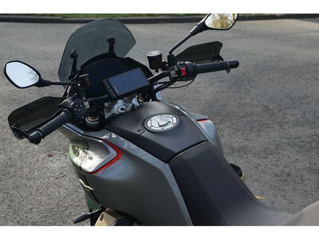 moto-guzzi - v-100-mandello-s