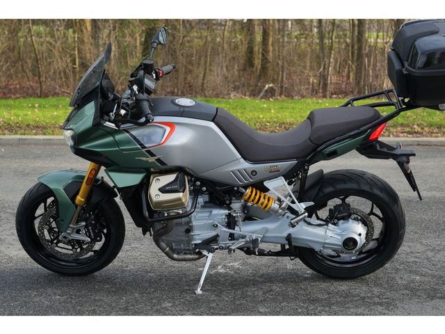 moto-guzzi - v-100-mandello-s