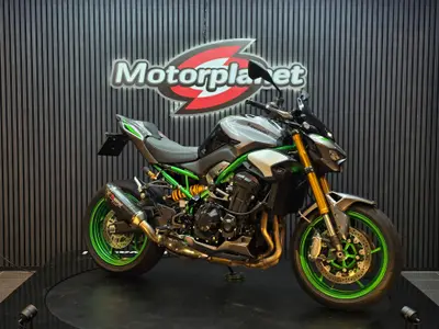 KAWASAKI Z900 SE PERFORMANCE – foto 2