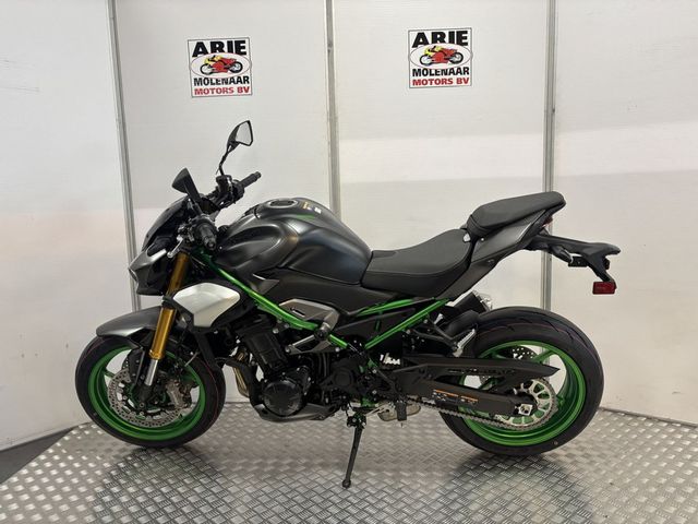 kawasaki - z900