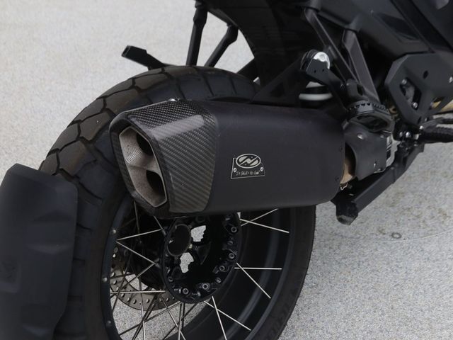 bmw - r-1300-gs