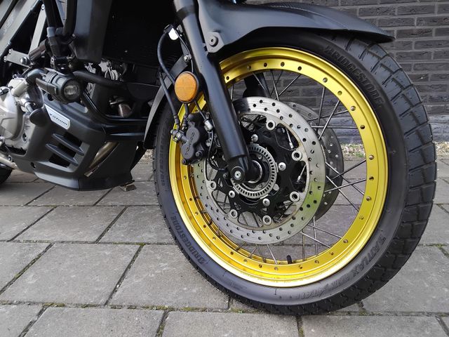 suzuki - v-strom-650-xta