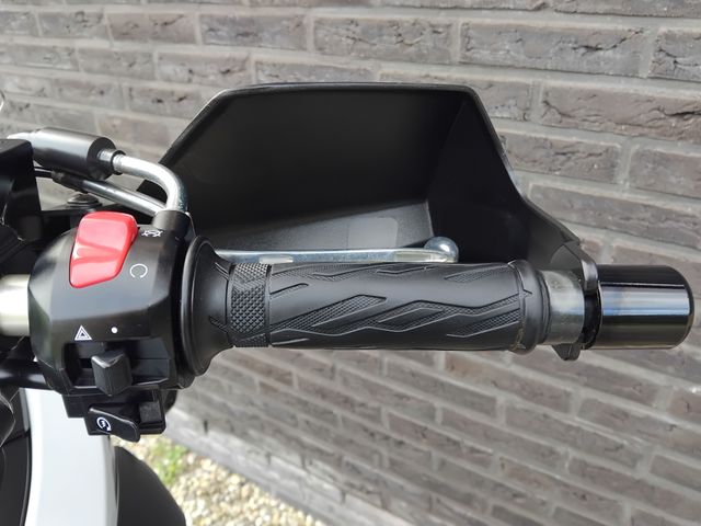 suzuki - v-strom-650-xta