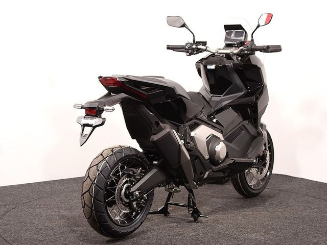 honda - x-adv