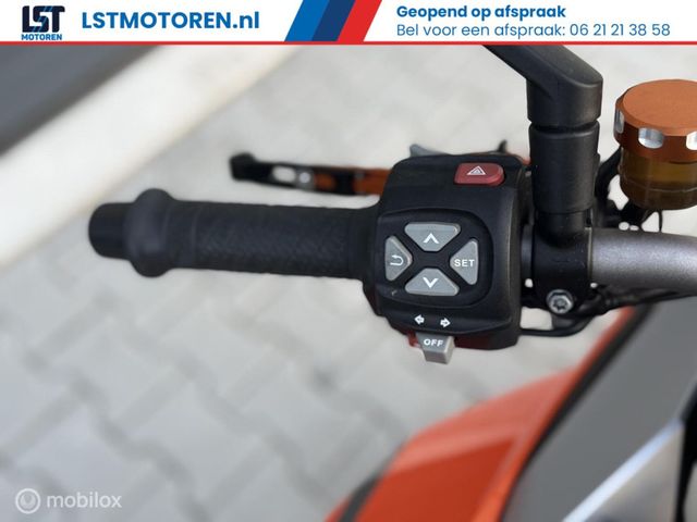 ktm - 1290-super-duke-gt