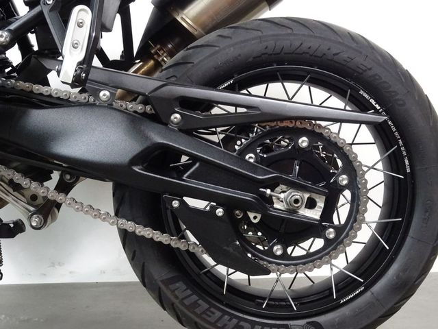 triumph - tiger-900-bond-edition