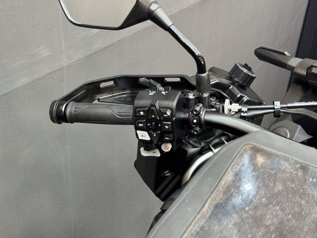 honda - crf-1100-l-africa-twin-dct