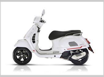 Vespa GTS Supersport 125 IE 2022 nieuw