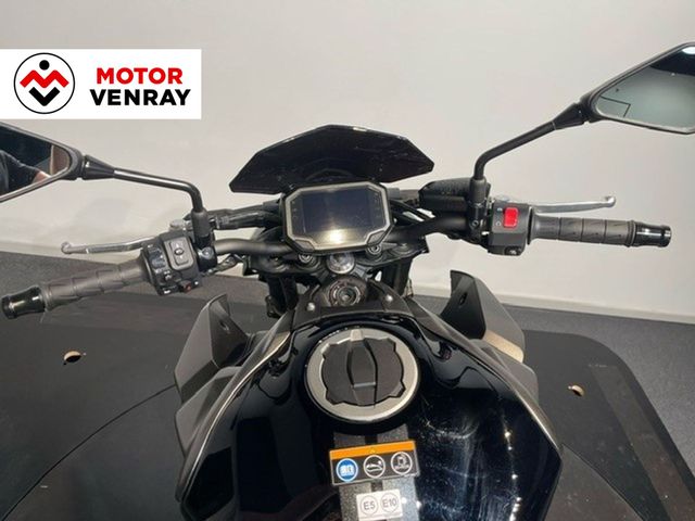 kawasaki - z900