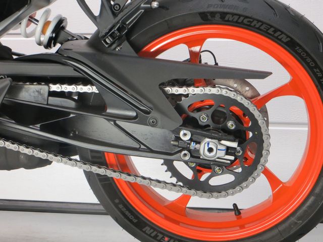 ktm - 390-duke-abs