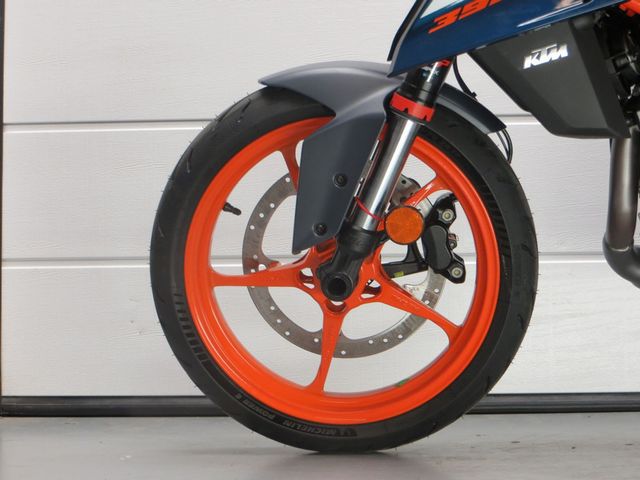 ktm - 390-duke-abs