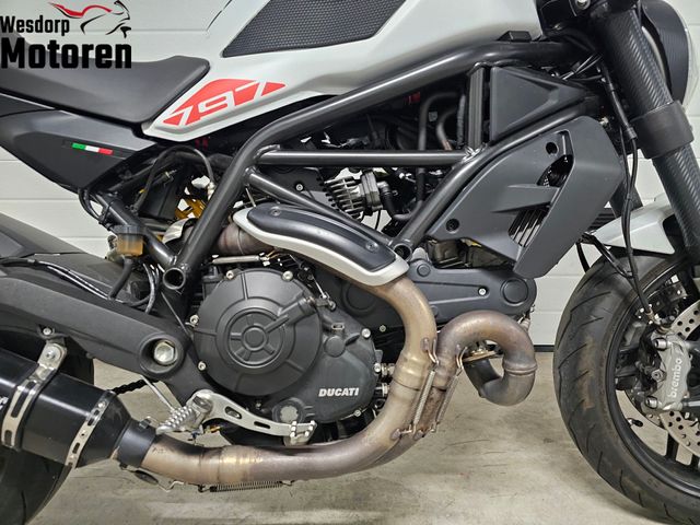 ducati - monster-797