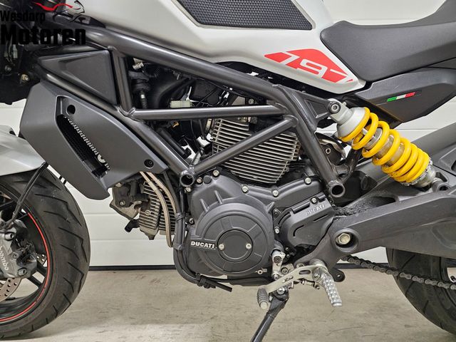 ducati - monster-797