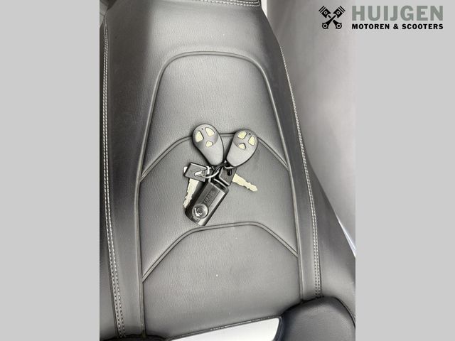 yamaha - tricity-300