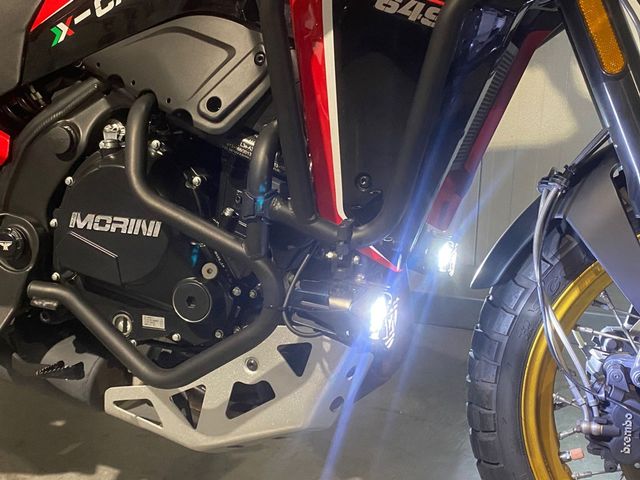 moto-morini - x-cape-650-abs-gold-wheel