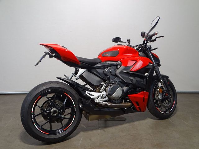 ducati - streetfighter-v2